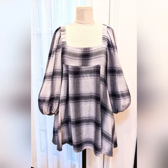 Urban Outfitters M navy plaid Juliette tunic mini top balloon sleeves sexy cute - Picture 3 of 8